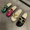 Slippers 2021 Zomer plus size sandalen gouden vrouwen slipper gesloten teen slip schoenen ronde lage hakken casual dia's flip flop