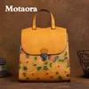 Estilo de mochila Motaora 4 cores Mulheres de couro macio retro couro feminino bolsa de ombro casual travel ladies bagpacks para ipad