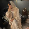 Mujeres Moda brillante Hijab Skuff Mangos Mudanzas Musulmán Eid Djellaba Abaya Dubai Satin Turkey Islam Abayas