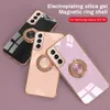 Capas telefônicas à prova de choque de Kickstand Magnética para Samsung S20 Fe S21 S20 Plus Nota 20 10 9 Titular Anel Soft Plating Capa