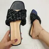 2021 Mulheres por atacado Plus Size Chinelos de Verão Sapatos de Verão Beachwear Sandálias Plana Flip Flops Scuffs Praia Tecelagem Cortinha Cor Sólida Confortável