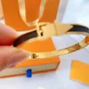 Real Leather Designer Jewelry Love Lock V Armband Bangles Pulseiras Leather Armband For Women Men smycken Fashion282s