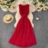 Fioletowy / Czerwony / Czarny Plisowany Długa Sukienka Kobiety Vintage V-Neck Bez Rękawów Wysoka Wysoka Talia Elegancka Maxi Vestidos Kobieta Moda Robe 2021 Y0603