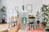 Starbucks 24oz/710 ml Plastic Tumbler herbruikbaar Clear Drinking Flat Bottom Cup Pilaar Vorm deksel Strawmok Bardian DHL UV Machine -afdrukken vervaagt niet