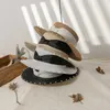 2021 Summer Women Wide Brim Straw Hat Fashion Pearl Webbing Outdoor Vacation Shade Top Flat Fedora Kvinna Girls Beach Cap