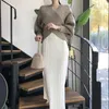 Automne Hiver Femmes Épais Chaud Pull Pull Coréen Haute Qualité Sexy Col En V Manches Chauve-Souris Dames Doux Tops 210529