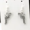 24 paires/lots alliage * REVOLVER GUN CHARM * SP lustre boucles d'oreilles pochette cadeau argent poisson oreille crochet R-75