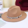 Skąpy brzegi hats diamentowy zespół Fedora for Women Jazz Hat Unisex Fedoras Fashion and Men Rock Star226Y