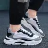 Moda Primavera Ao Ar Livre Lawn Fall Running Shoes Respirável e Leve Sapatilhas Esportivas Para Homens Treinadores das Mulheres Grande Tamanho 38-45