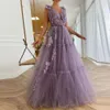 elegante gemonteerde prom-jurken