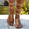 2021 Sommar Kvinnor Sandaler Romerska Gladiator Bandage Sandaler Knee Flats Slides Fashion Women Shoes Girls Beach Shoes Plus Size Y0721