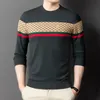 Nouveau mince slim fit coréen hommes col rond rayé à manches longues pull automne hiver pull tricoté pull décontracté haut