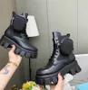 2022 Lyxig klassisk europeisk stil kvinna stövlar damer martin booties dekoration motorcykel ankel häl äkta läder sexiga gummi botten sneakers