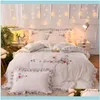 소모품 세트 홈 Gardenwhite 핑크 그린 우아한 자수 침구 세트 크리스탈 Veet Bedskirt Ruffles Duvet Er Pillowcase Drop D