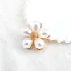 Charm Rhinestone Pearl Knappar Pin Lady Fashion Flower Bow Brosch Wedding Pins Färgglada Crystal Heart Brosches Smycken