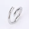 Love Rings Band Band Bank Jewelry Titanium Steel Single Nail European and American Fashion Street Casual Casual Classic Gold Silver Rose Taille en option 5-10