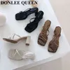 Moda Yılan Desen Sandal Terlik Kadınlar Yüksek Topuk Flip Flop Slaytlar Üzerinde Kayma Dar Bant Ayakkabı Yaz Zarif Sandalias Mujer Y220301