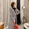 Winter Korean Houndstooth Woolen Long Coat Jacka Kvinnor Ärm In Notched Collar Belted Fashion Vintage Outwear Overcoat 210513