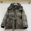 Janveny Imperméable Femmes Hiver 90% Blanc Duvet de Canard Veste Épais Chaud Femme Parkas À Capuche Slim Sash Tie Up Brillant Manteau De Neige 211130