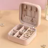 Draagbare Kleine Sieraden Doos Meisjes Reizen Sieraden Organizer PU Lederen Mini Case Rings Oorbellen Ketting Display Opslag Cases RRD11829