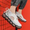 2021 Running Skor Romerska Sandaler Tjocklät Tennis Män Vit Svart Sommar Koreansk Fashion Casual Sko Stor Storstor Andas Sneakers Run-Shoe # A0021