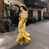 Z-Zoxu Femmes Robe Slash Cou Off Épaule Plus Taille Sexy Vintage Jaune Long Summer ES Vêtements 210513