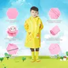 Qian 3-10 anos de idade crianças meninos à prova d 'água meninas meninas com capuz casaco de chuva dos desenhos animados mangas escolares turnê colorido chuva poncho terno 210320