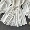 Lente vrouwen vintage elegante kralen witte jurk dames mandarijn kraag lantaarn mouw a-lijn slanke solide jurken 210430
