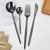 4 SZTUK Złoto Zestaw Obiadowy Zestaw Ze Stali Nierdzewnej Czarny Nóż Widelec Spoon Teaspoon Cutlery Kitchen Silverware 210928