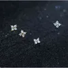 WANTME Real 925 Sterling Zilver Minimalistische Witte Zirkoon Klavertje Vier Mini Kleine Stud Oorbellen voor Vrouwen Tiener Meisje sieraden 210507