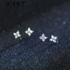 WANTME Real 925 Sterling Silver Minimaliste Blanc Zircon Trèfle À Quatre Feuilles Mini Petites Boucles D'oreilles Pour Les Femmes Teen Girl Bijoux 210507