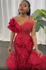 2022 Red Mermaid Prom Dresses 슬리빙 스팽글 레이스 아플리크 주름 장식 스위프 트레인 이브닝 파티 가운 플러스 커스텀 공식 OCN Wear 403 403