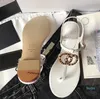 Designer-Sommar Kvinnor Sandaler Shine Flower Ladies Skor Utomhus Flip Flops Slippers Tjej Flats Plattform Strand Slides Gladitor