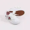 DB17374 Dave Bella Spring Baby Girls Fashion Cartoon Shoes Ny Born Girl Söt Skor 210326