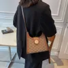 Torba prześwitu Kobieta nowa moda na jedno ramię w stylu kwadratowym wszechstronne torebki messengerowe