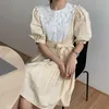 Korejpaa Frauen Kleid Korea Chic Süße Elegante Puppe Kragen Spitze Hohl Nähte Krawatte mit Taille Blase Hülse Vestido Weibliche 210526