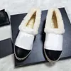 Luxuriöse Freizeitschuhe für Damen, Designer-Sneaker mit Wollfutter, Winter, hervorragende Qualität, klassischer Vintage-Schuh aus Leder mit Rattansohle, Größe 35–42, mit Box und Einkaufstaschen