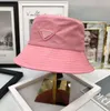 Женская шляпа-ведро Дизайнерская кепка Рыбацкие шляпы Мужские ведра Кепки Модные скупые поля Casquette Повседневная встроенная шляпа от солнца Дышащая Suns258d