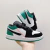 1 1s Low TD Kids Basketball Shoes Babys Light Smoke Grey Ice Cream Mystic Green Shattered Backboard Black Toe Outddor Children Sneakers Size 24-35