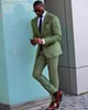 Smoking da sposa verde alla moda Abiti da sposo Abiti da sposo Groomsmen Cena formale Abiti da ballo Blazer da lavoro (giacca + pantaloni + cravatta) Vestibilità slim su misura