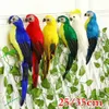 25/35cm Simulación hecha a mano Loro Objetos decorativos Figuritas Pluma creativa Césped Estatuilla Ornamento Animal Pájaro Jardín Pájaro Prop Decoración Miniatura