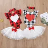 Zestawy odzieżowe Dzieci Dziewczyny Lattice Stroje Dzieci Love Plaid Latający Rękaw Topy + Koronki Spódnice + Kłębek Pałąk 3 sztuk / Ustaw Summer Moda Boutique Baby Odzież