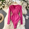 Moda Bahar Uzun Kollu Örme Bodysuit Kadınlar Düğme Yukarı Ince Streç Skinny Tulum Rahat 210603