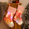 Led ljus upp julstrumpor presentväska xmas träd hängande dekorationer prydnad strumpor godis väska hem fest dekoration hh21-471