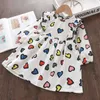 Neonate Primavera Costumi casual Nuovi bambini Ragazza Abiti stampa cuore Chidlren Increspature Abbigliamento autunno per 2-7 anni Q0716