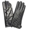 2021 Nouvelles gants en cuir pour femmes Automne / hiver Mode Mink Accessoires à écran tactile Écran extérieure Gants de peau de mouton chauds chauds