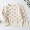 Spring Automne Bébé Baby Garçons Filles Tricotés Tricotés Lovants Coeur Pattern Jurid Vêtements Pull 210521