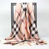 Klient Silk Scarf Dla Kobiet Luksusowa Marka Dign Plaid Druk Kwadratowy Szal Jedwabiu Satynowa Głowica Hidżab Szaliki dla Ladi 90 * 90 cm