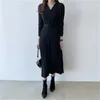 秋の韓国のエレガントニットロングドレス女性フルスリーブVネックベルトプリーツドレスソリッドファッションベーシックレディースvestido 210518