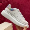 Classique femmes dame nouvelle plate-forme blanche chaussures populaires ins IG amoureux unisexe chaussures sneaker ma reine MQ3000